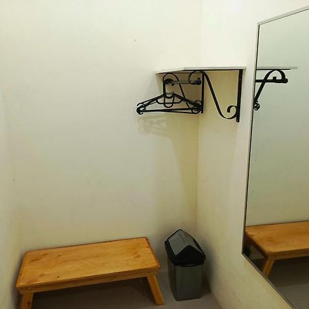 Adisa Homestay Malang Esterno foto